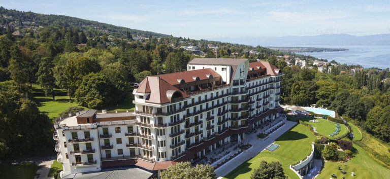 Hôtel Royal, Evian Resort-luxe-5-stars-palace-resort-WEB