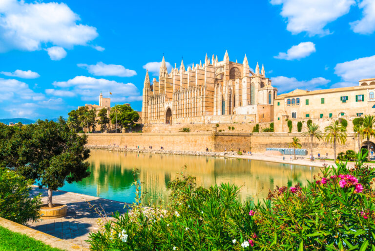 The,Gothic,Cathedral,La,Seu,At,Palma,De,Mallorca,Islands,