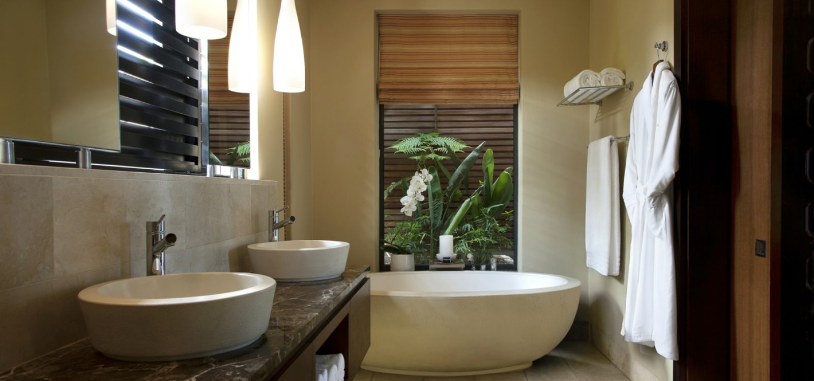 Pezula Resort Hotel & Spa-Bathroom_HR-WEB